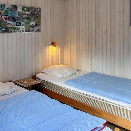 Romo With Fireplace 04 *